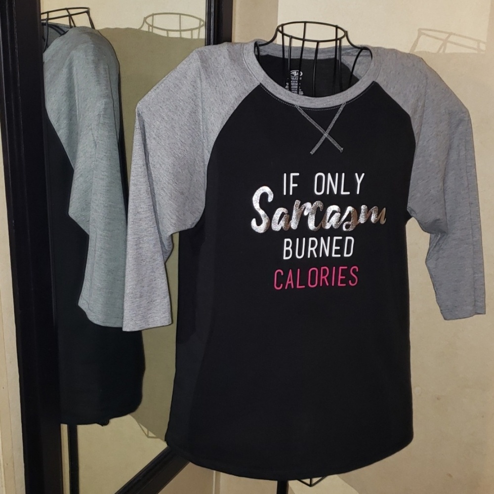 🏴‍☠️$1 BUNDLED 🏴‍☠️ Juniors top sz-L/12